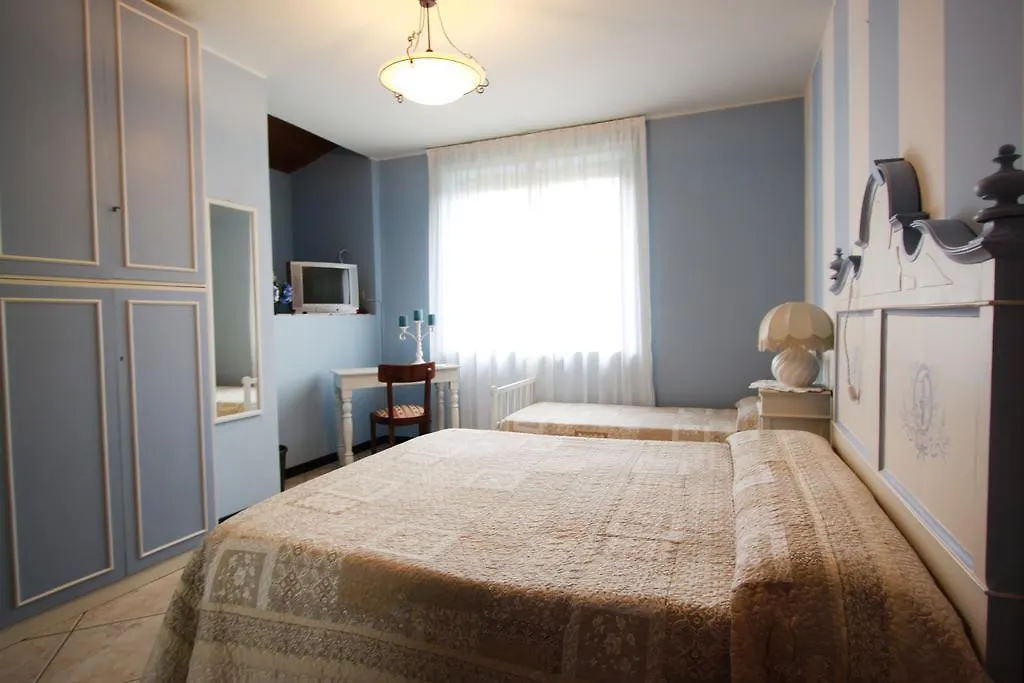 B&B Villa Patrizia Casnate Con Bernate Bed & Breakfast